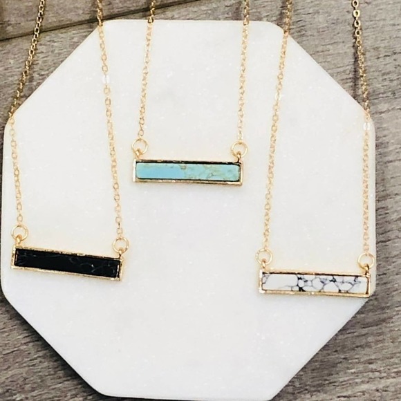 White Howlite Stone Bar Layering Gold Necklace - Picture 2 of 3